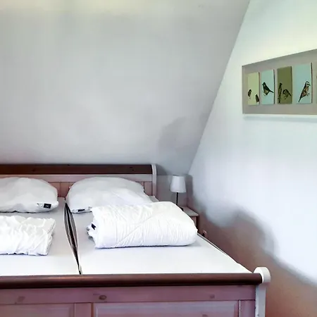 2 Bedroom Beautiful Home In Trent * Trent